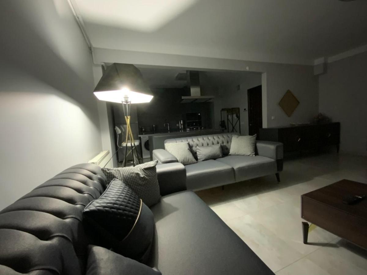 Luxury Z-Apart Family Homes 2 Bedrooms Wifi Near Metro Zeytinburnu อิสตันบูล ภายนอก รูปภาพ