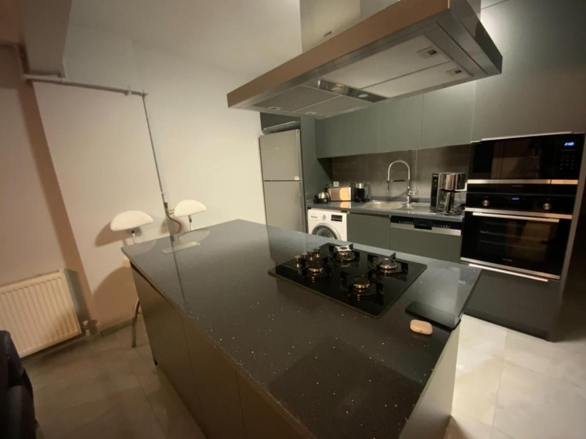 Luxury Z-Apart Family Homes 2 Bedrooms Wifi Near Metro Zeytinburnu อิสตันบูล ภายนอก รูปภาพ