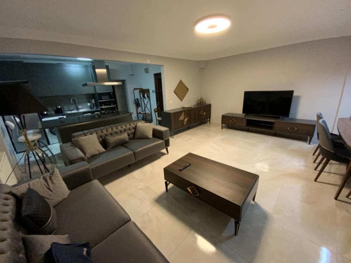 Luxury Z-Apart Family Homes 2 Bedrooms Wifi Near Metro Zeytinburnu อิสตันบูล ภายนอก รูปภาพ