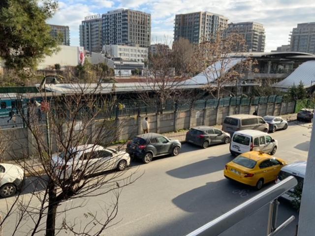 Luxury Z-Apart Family Homes 2 Bedrooms Wifi Near Metro Zeytinburnu อิสตันบูล ภายนอก รูปภาพ
