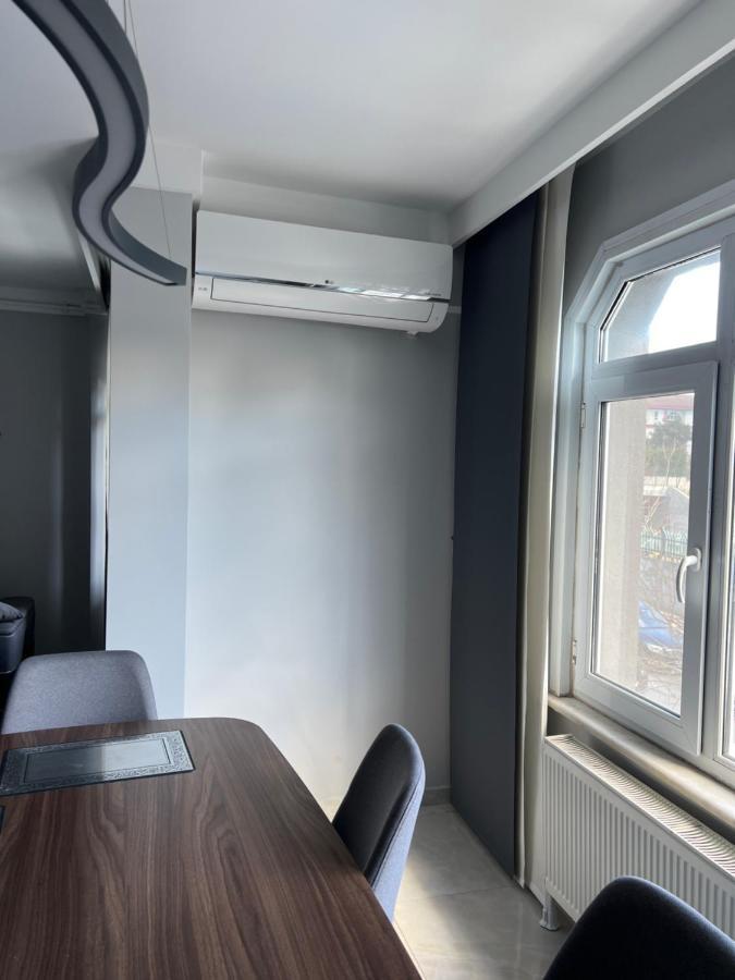 Luxury Z-Apart Family Homes 2 Bedrooms Wifi Near Metro Zeytinburnu อิสตันบูล ภายนอก รูปภาพ
